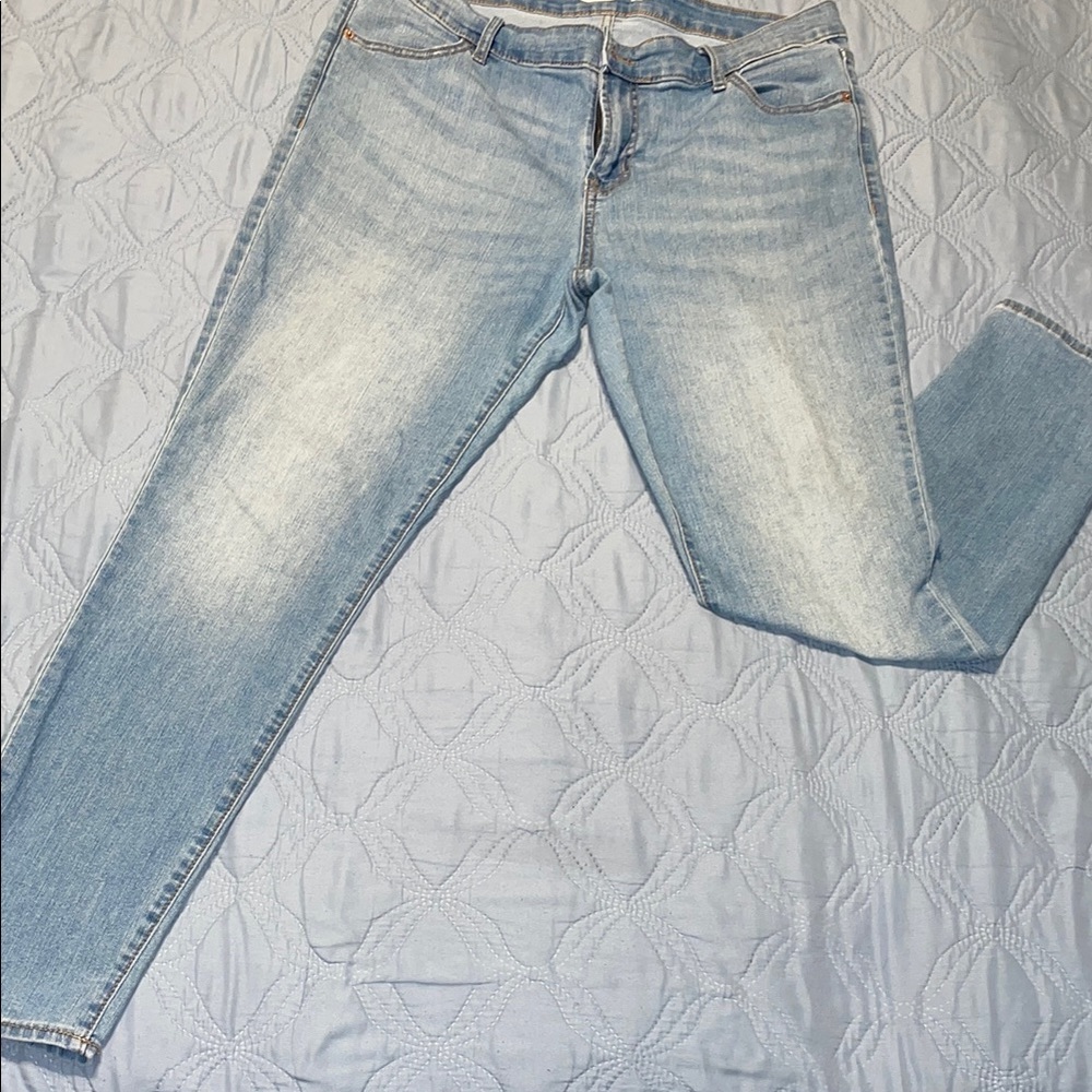 Old Navy Women's Light Blue Skinny Jeans